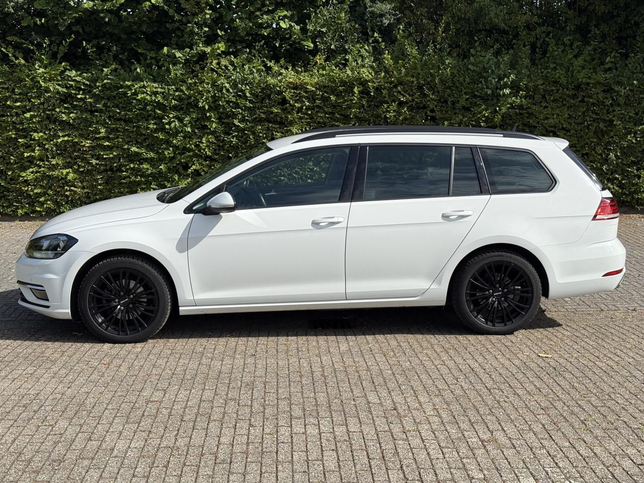 Volkswagen Golf - 1.0 TSI Highline Trekhaak