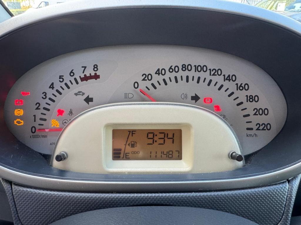 Daihatsu Sirion 2 1.0-12v slim