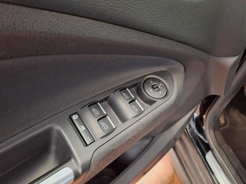 Ford C-max 1.0 titanium | trekhaak | stoel/stuurwielverwarming