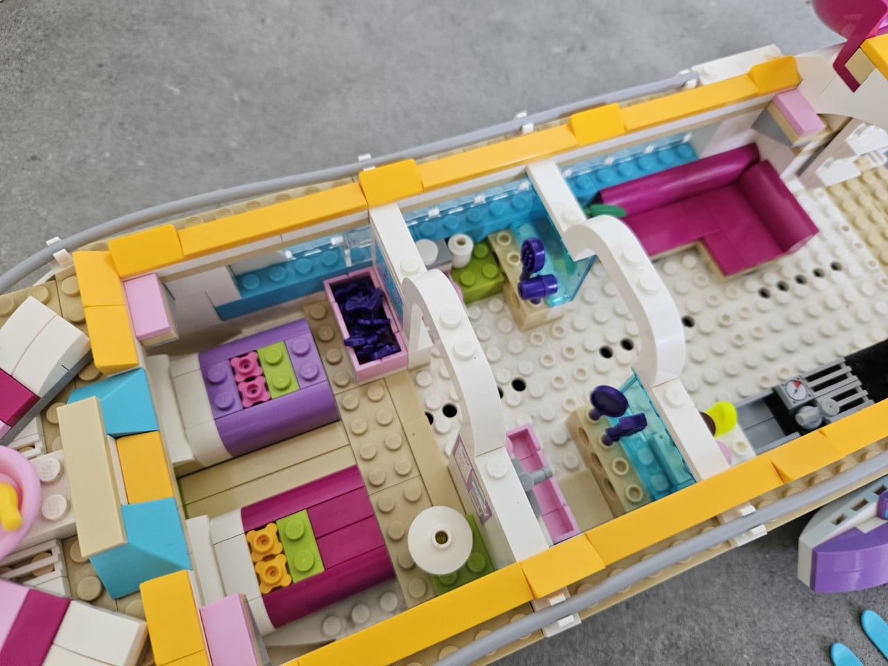 LEGO Friends 41015 - Dolfijn cruiser