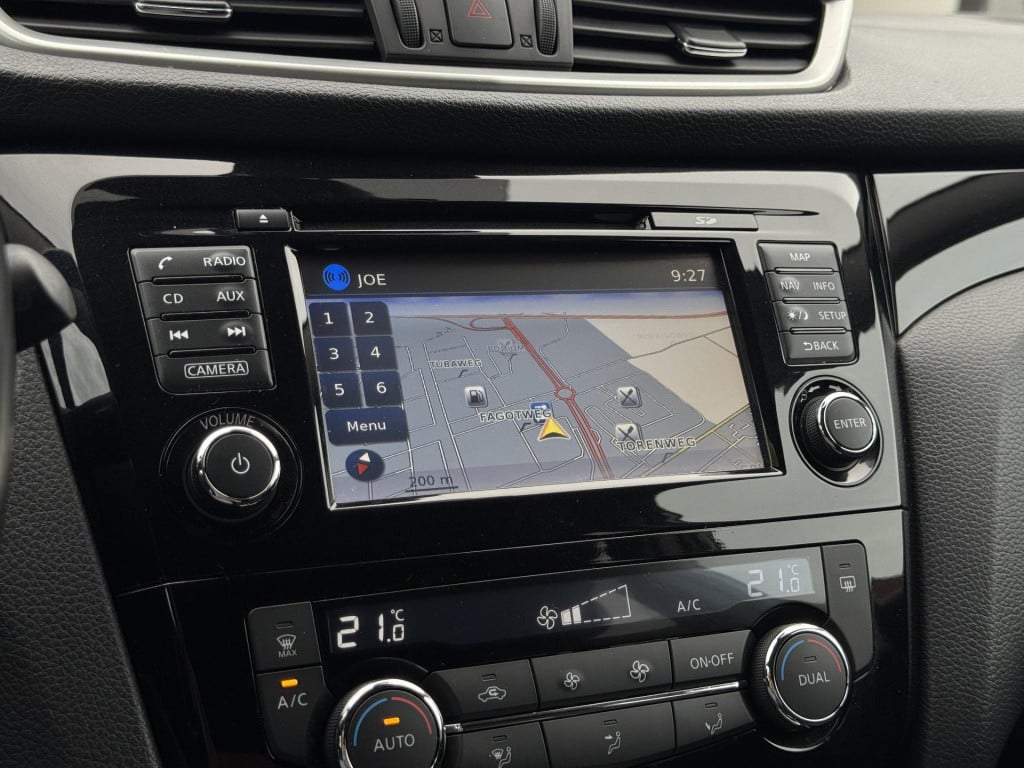 Nissan Qashqai 1.2 n-connecta design pack automaat | panoramadak | navigati