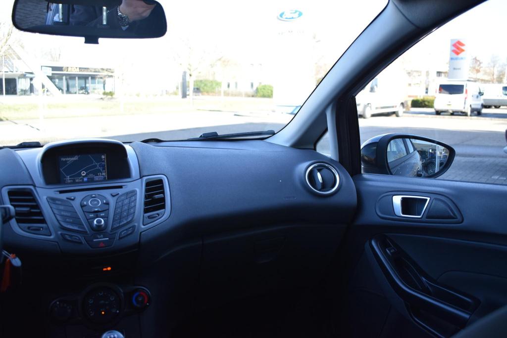 Ford Fiesta 1.0 style | incl. nieuwe distributieriem | airco | navigatie | 