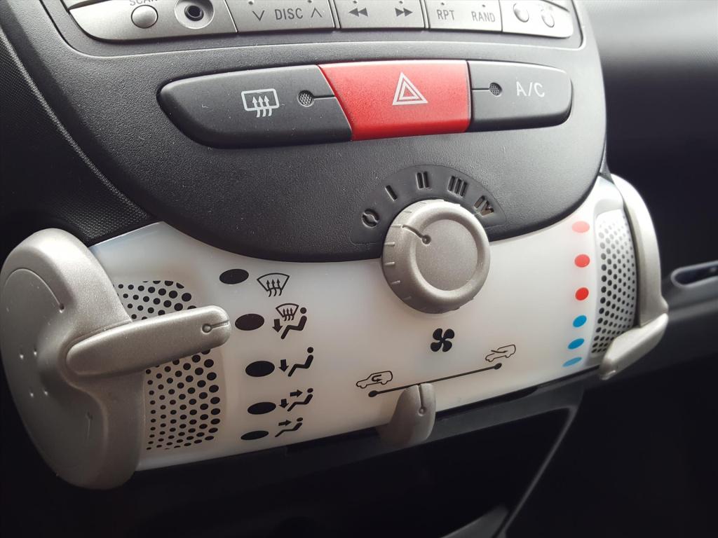 Peugeot 107 1.0 68pk 3d access pack accent airco | bluetooth bellen | afnee