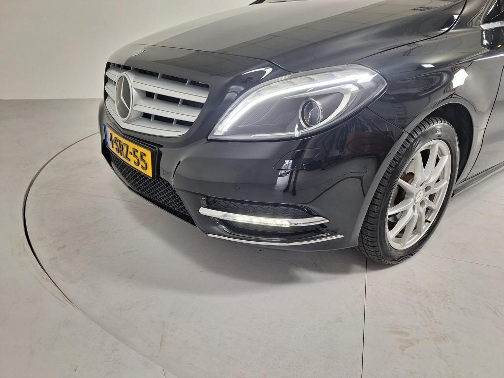 Mercedes-Benz B-Klasse 180 | stoelverwarming |