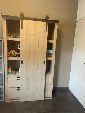 Mooie steigerhoutenkast te koop!