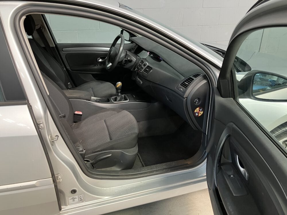 Renault Laguna Estate 2.0-16V Expression