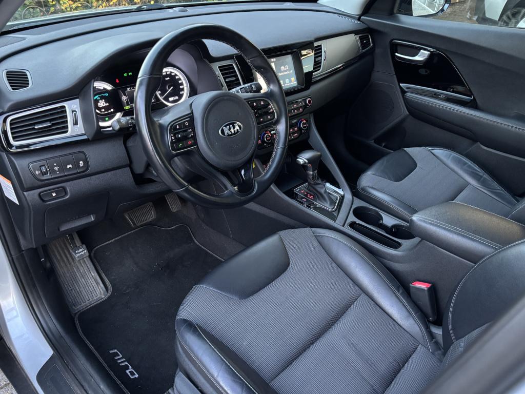 Kia Niro automaat 1.6 gdi hybrid first edition/ trekhaak