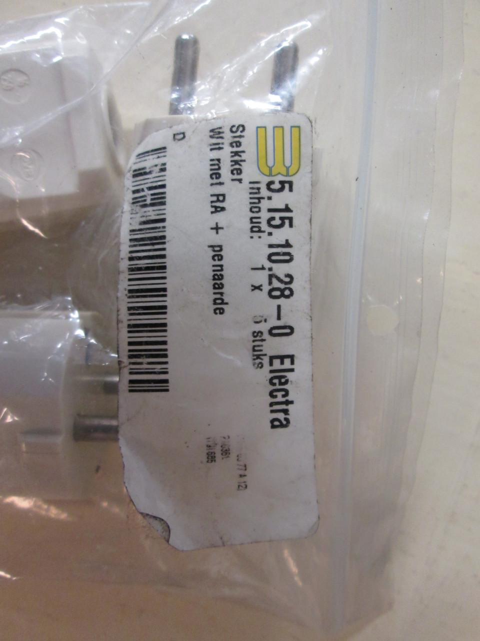 Nieuwe  geaarde stekkers en contra stekkers