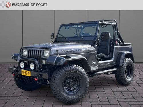 Jeep Wrangler 4.0i sport | gerestaureerd | bullbar | sidebars | trekhaak