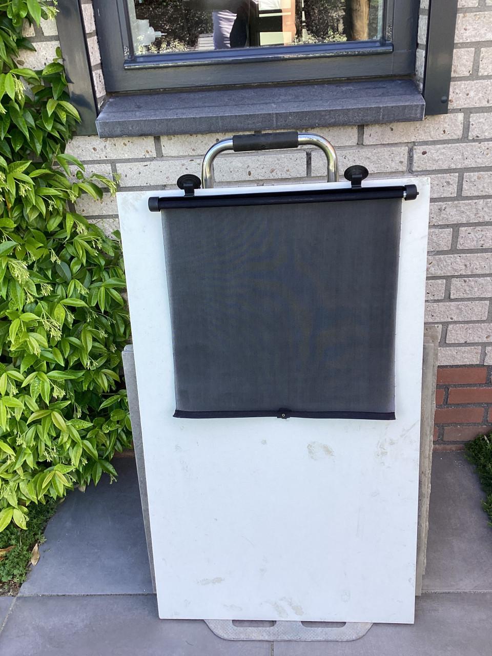 Zonneschermpjes auto