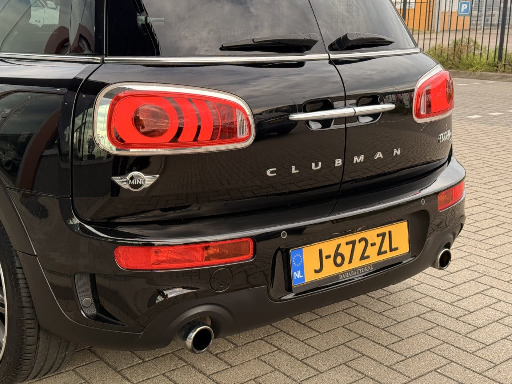 Mini Clubman mini 2.0 cooper s all4 chili serious business | leder | pano |
