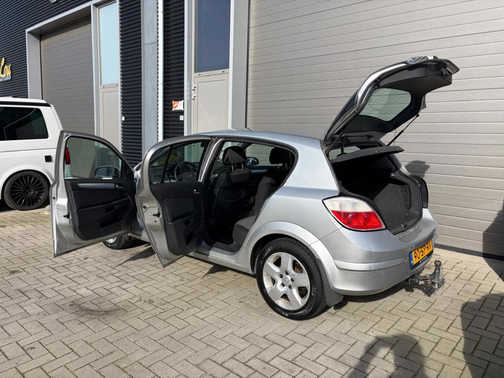 Opel Astra 1.6 edition/2e eigenaar/airco/cruise control/lichtmetaal/trekhaa