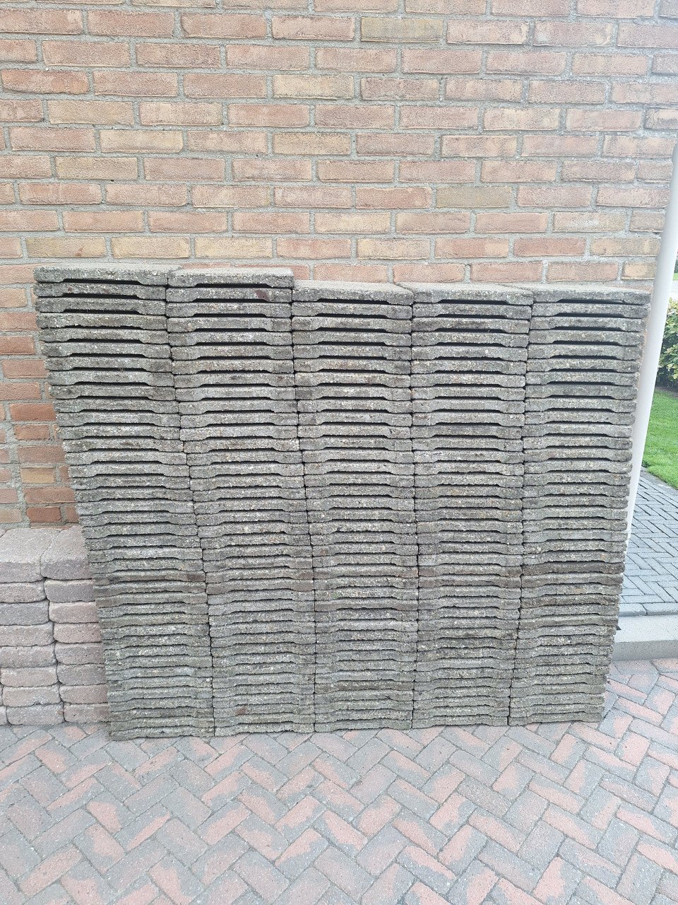 Dreentegels circa 18 m2 (ballast)