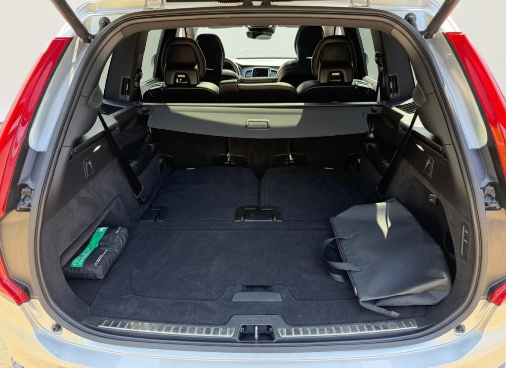 Volvo XC90 2.0 t8 twin engine awd r-design