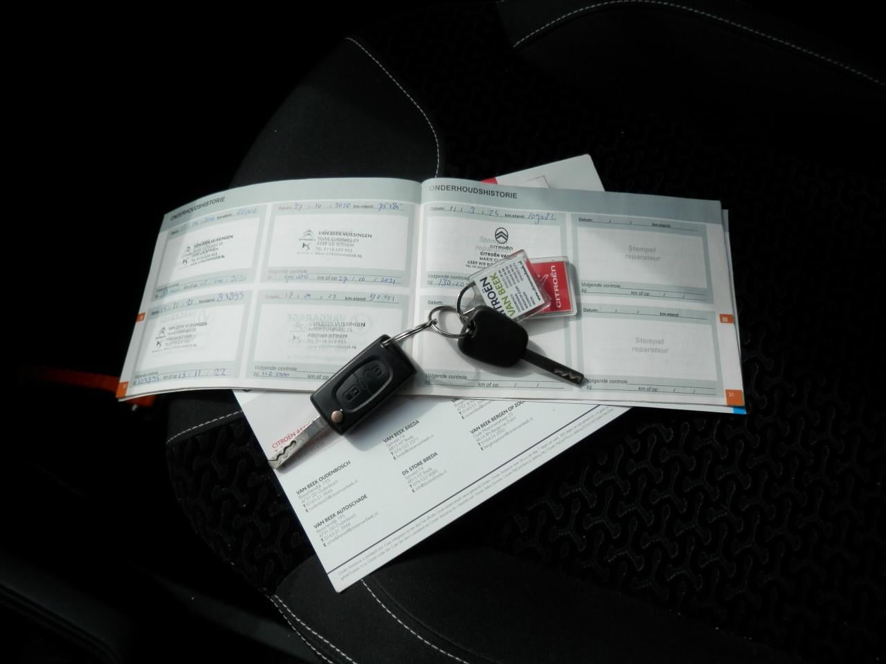 Auto Garant Biedt Aan: Citroen C3 1.4 Ligne Business