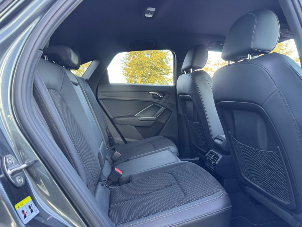 Audi Q3 sportback 35 tfsi s-line 3x * matrix led * black pack * stoelverwar