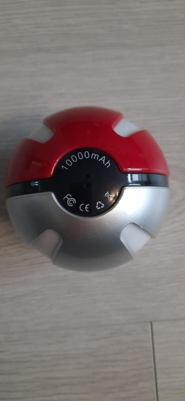Pokomon bal powerbank 10.000 MAH nieuw koopje