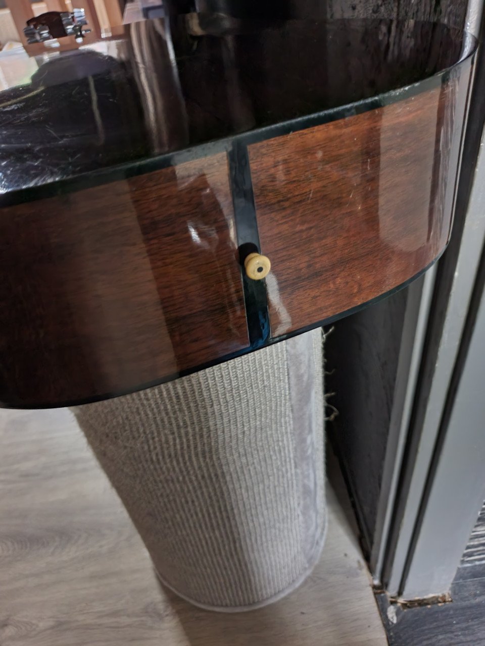 Mooie elektro akoestische gitaar van het merk Ibanez V 300....