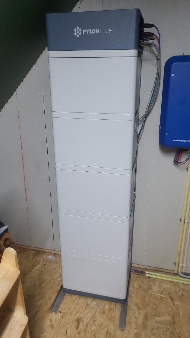 Thuis batterij  pylontech  met sma  storage  3.7/5.0