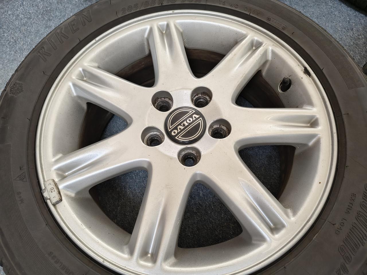 Volvo 16” velgen + winterbanden (7mm) | 5x108 | S60/V70