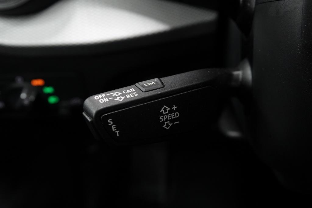 Audi Q2 35 tfsi s edition