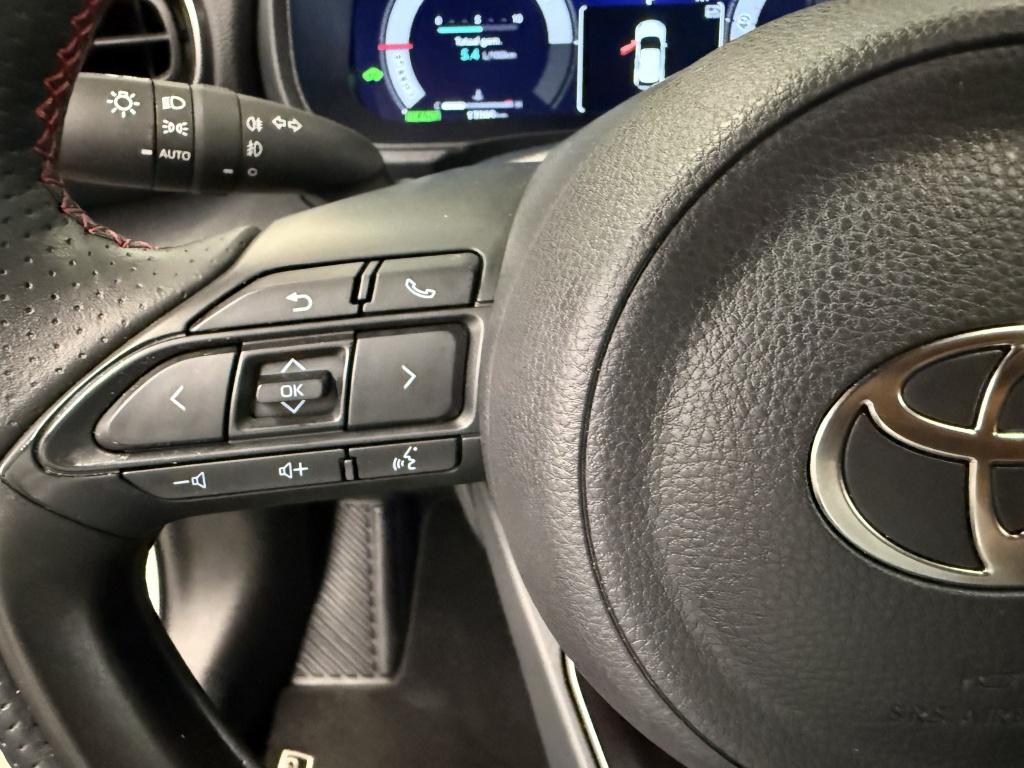 Toyota Yaris Cross 1.5 hyb 130 gr sport| hud| 360camera| adap.cruise| stoel