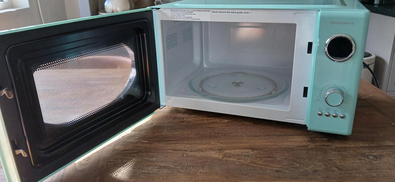 Nostalgia Retro Magnetron Aqua – € 50,-