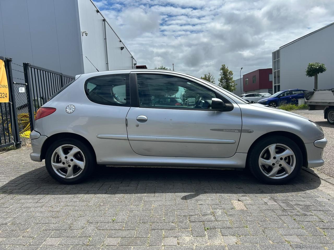Peugeot 206 1.4-16V Quiksilver Koude Clima/Bluetooth/Elec. Ramen