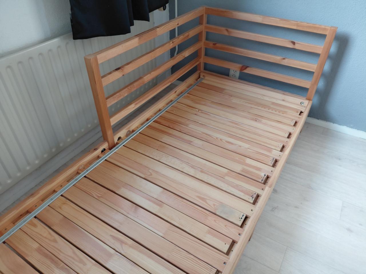 Bed slaapbank één-tweepersoons