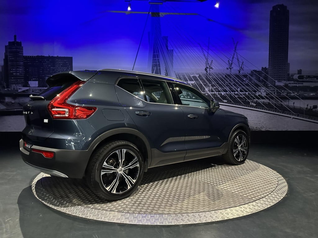 Volvo XC40 1.5 t5 recharge inscription expression