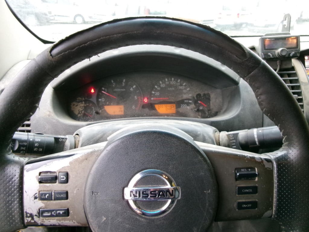 Nissan Navara 2.5 dci dubb.cab. (lees tekst!!)