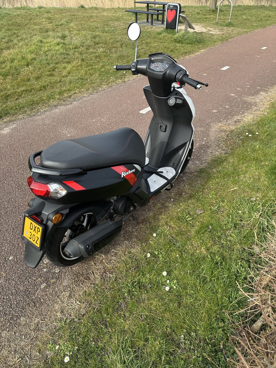 Scooter Peugot Kisbee TCR
