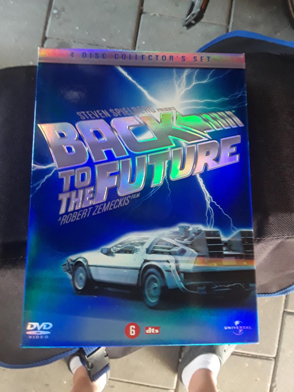Te koop 4 dvd box back to the future
