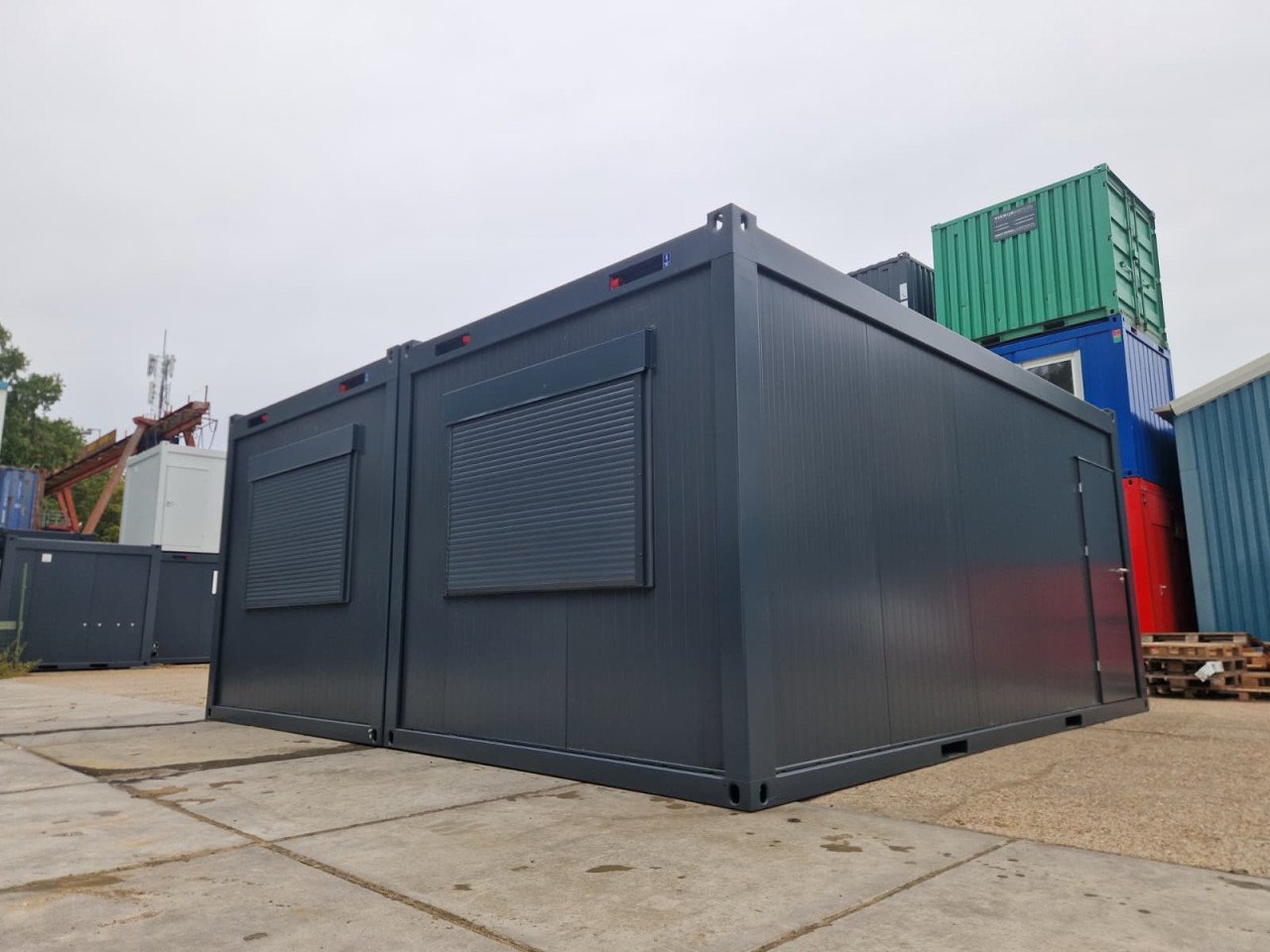 6x6m kantoorunit / woonunit / schaftkeet / bouwkeet nieuw!