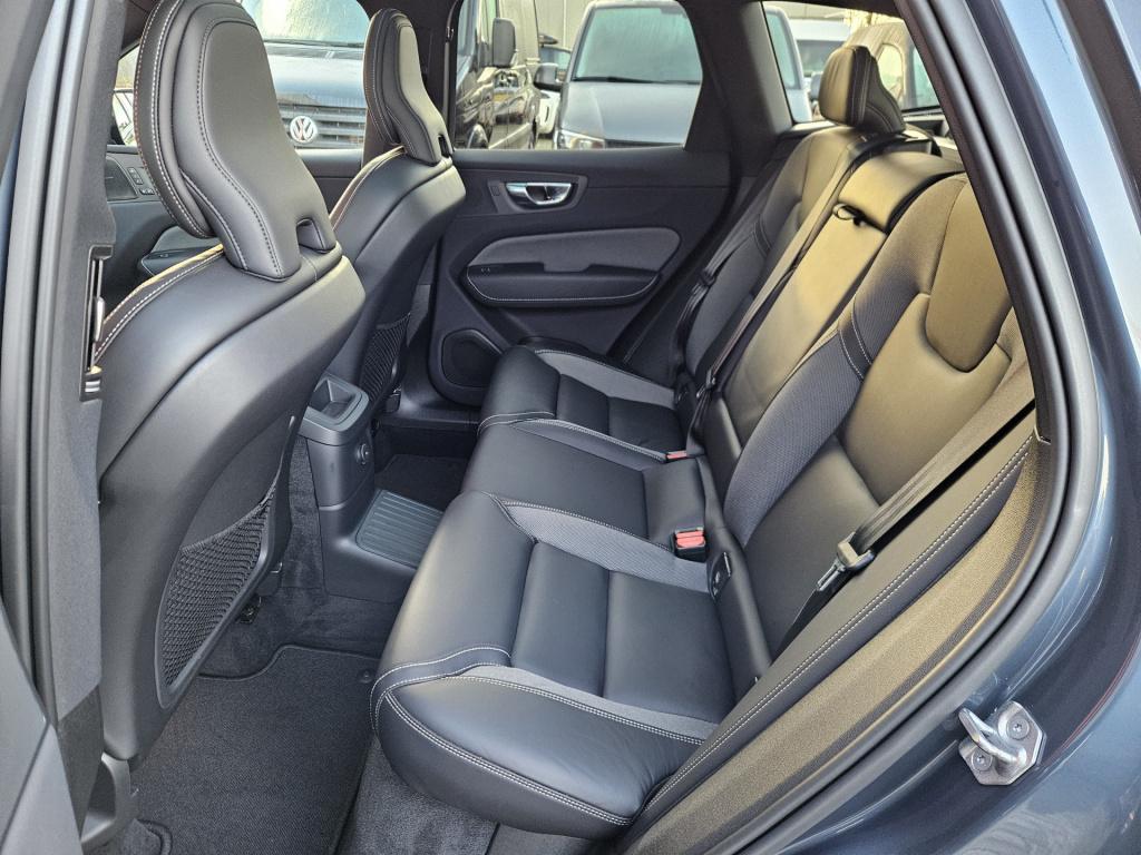 Volvo XC60 2.0 t8 plug-in hybrid awd ultimate dark r-design | luchtvering |