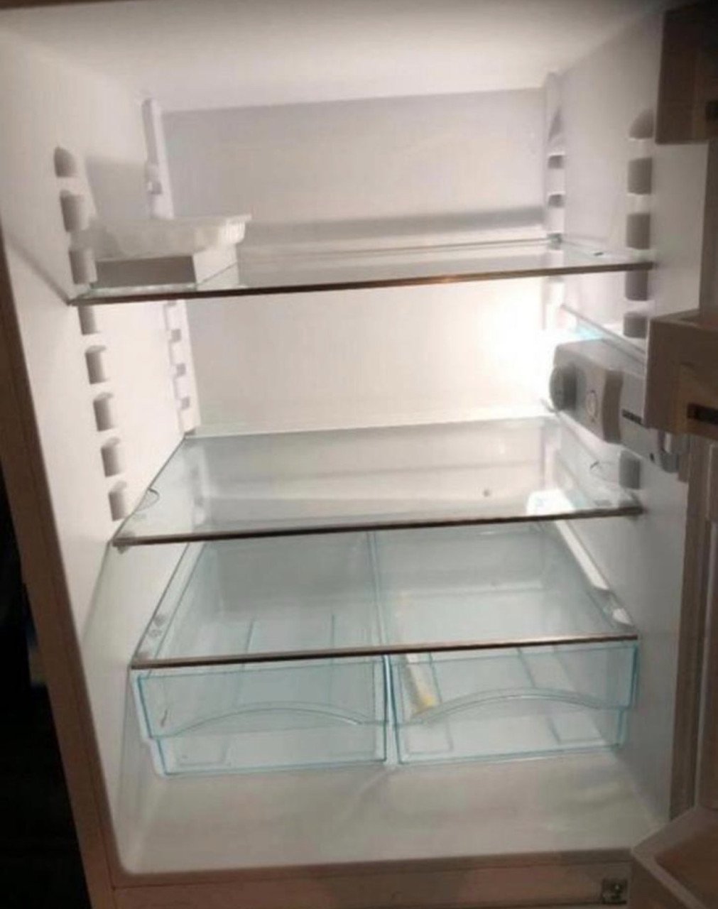 Liebherr Koelkast met vriezer 1 jaar oud nieuwprijs €600,-