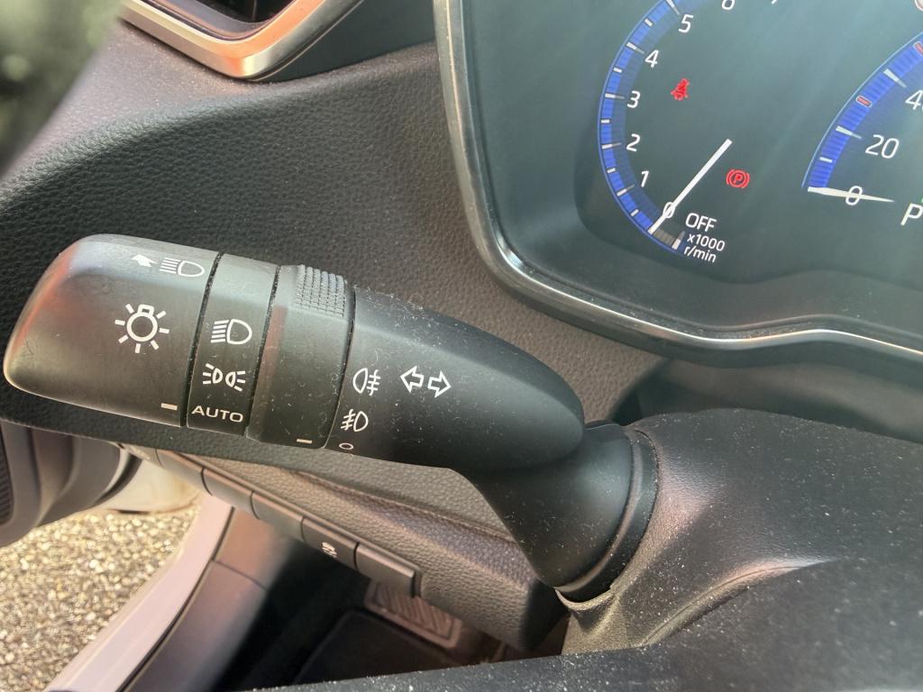 Toyota Corolla 1.8 hybrid first edition