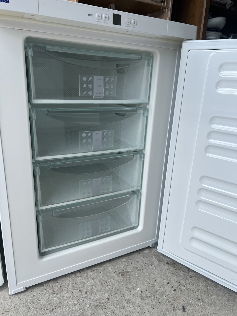 Als Nieuwe Liebherr GP 1476 Premium diepvriezer Vrieskast 85x61 cm. 103L