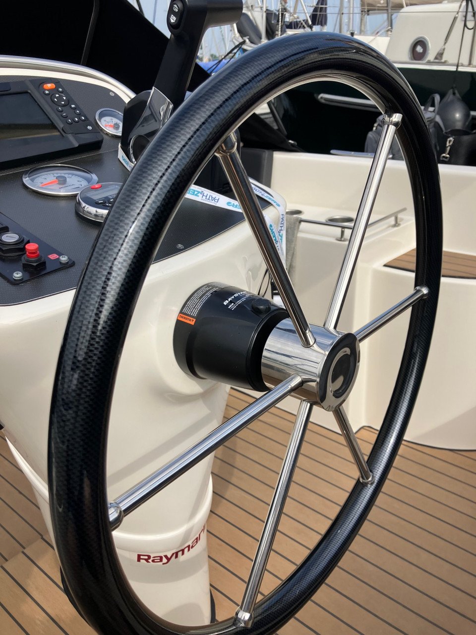 Hagelnieuwe Primeur 715 Tender met Honda 100Pk (2024)