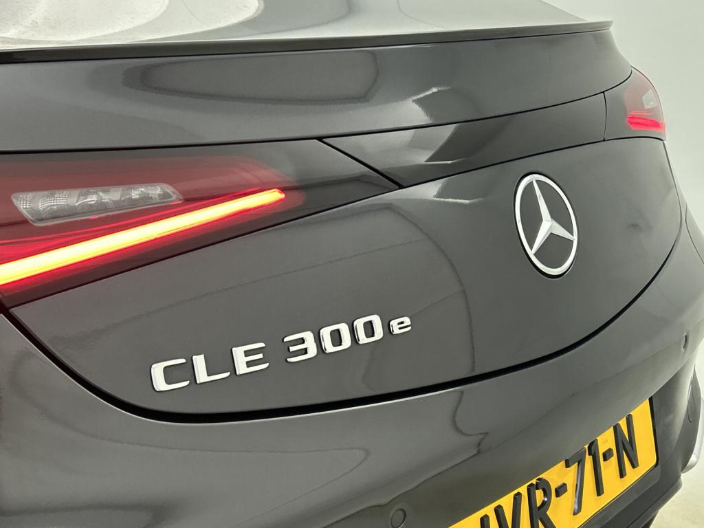 Mercedes-Benz Cle coupé 300 e amg plug-in hybride amg line | night pakket |