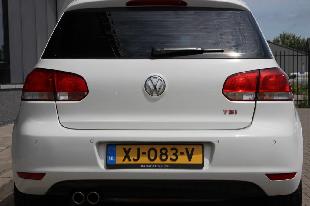 Volkswagen Golf 1.4 tsi highline | navi | cruise | pdc |