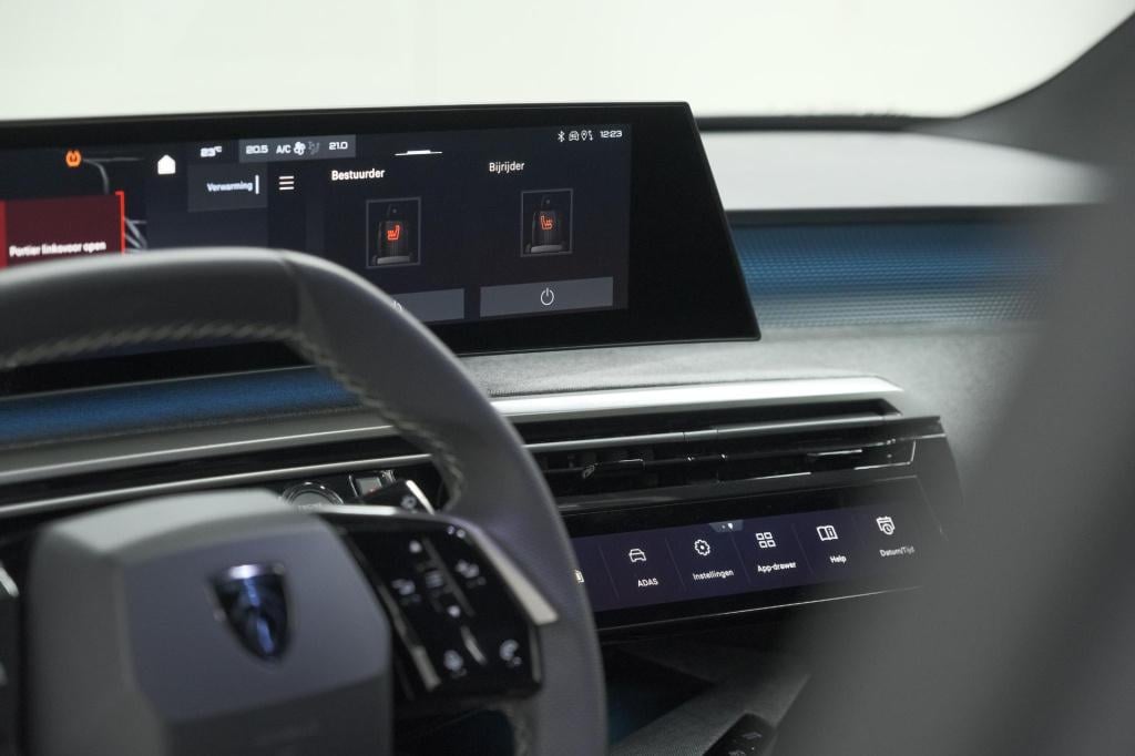 Peugeot 3008 1.2 hybrid 145 gt | elektrische kofferklep | camera | adaptiev