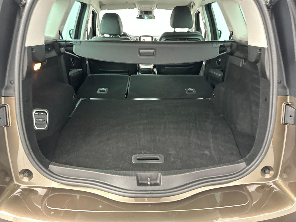 Renault Grand Scenic 1.3 tce intens | trekhaak 1850 kg | 5 persoons | parke