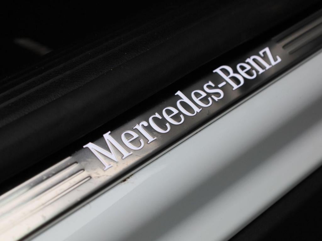 Mercedes-Benz Gla-klasse 250 e amg line premium plus | automaat | panorama 