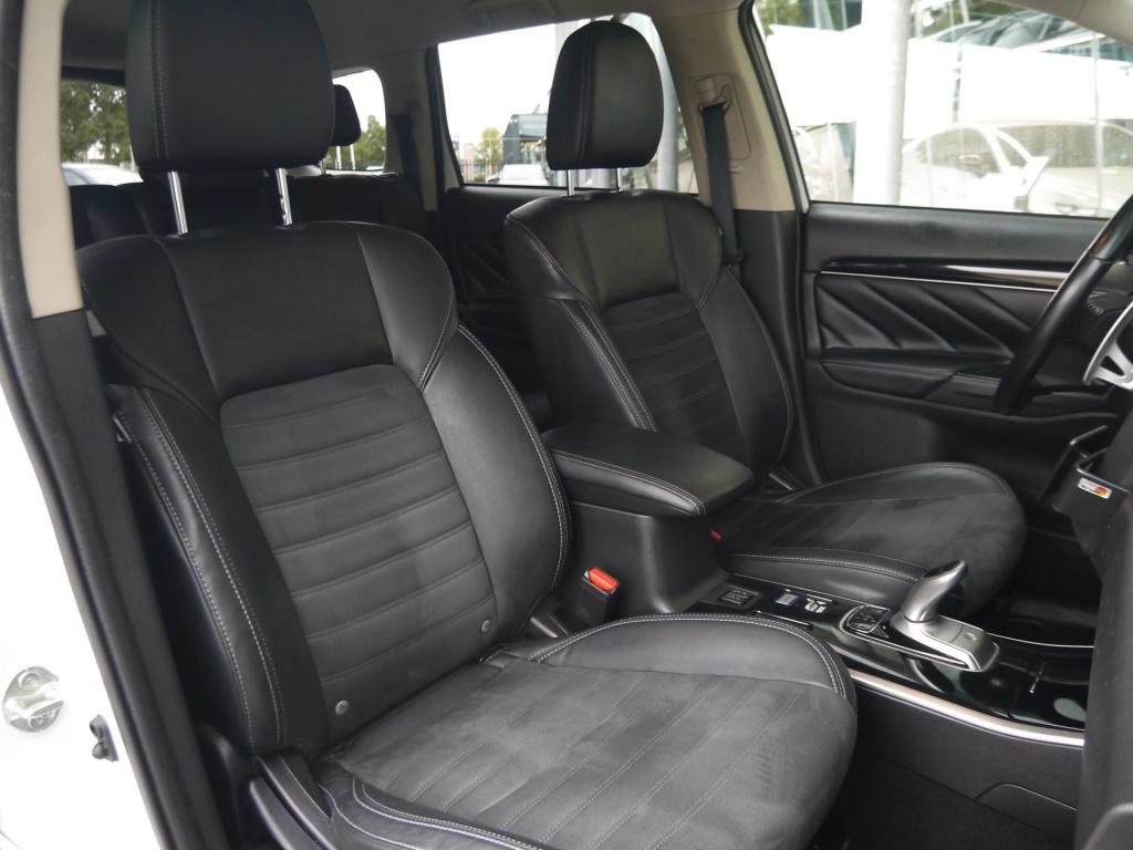 Mitsubishi Outlander 2.4 phev 224 pk intense|rijklaar