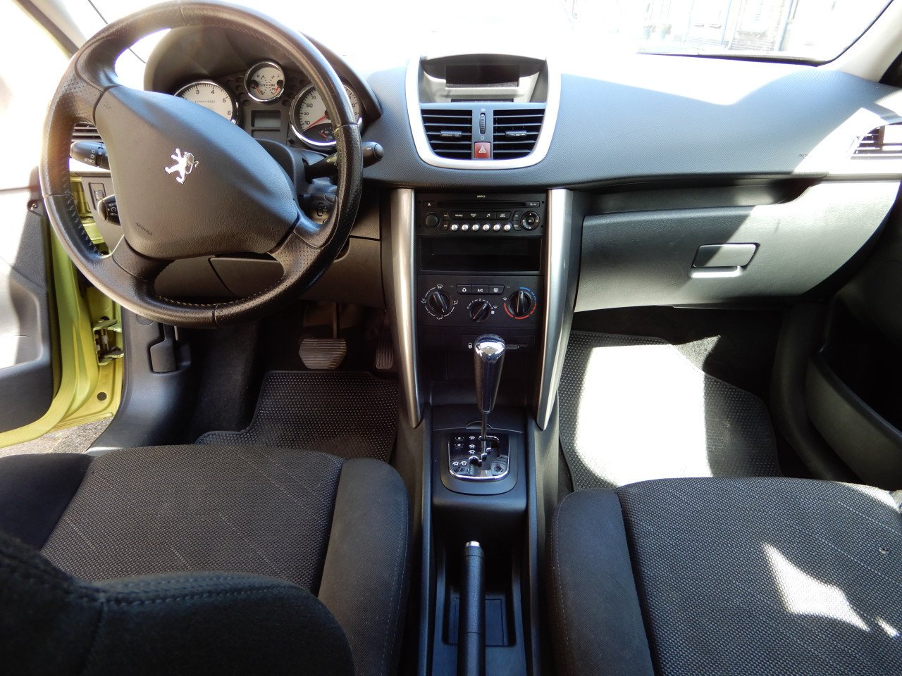 Peugeot 207 1.6 coupe
