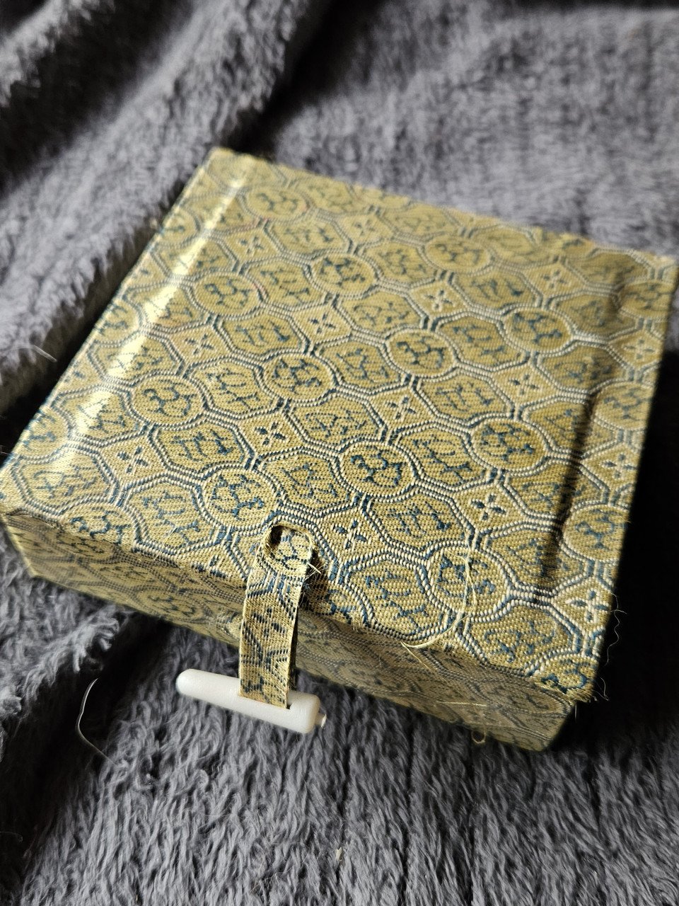 Mooie vintage chinese lakstempel (PETER) in originele doos....