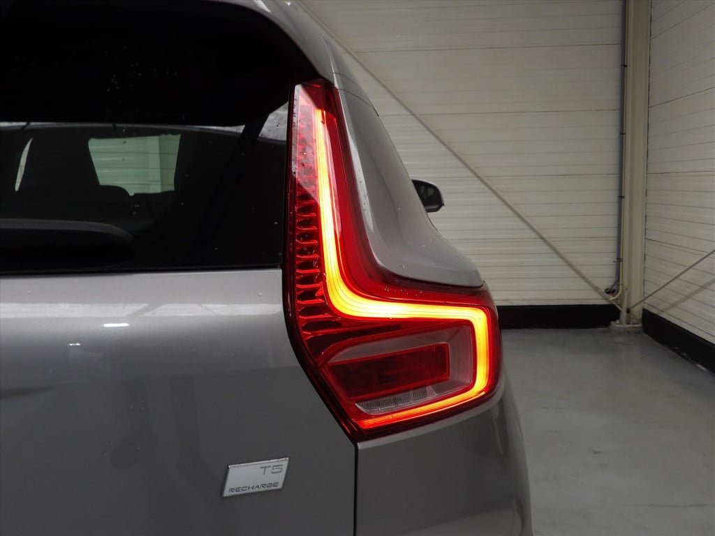 Volvo XC40 t5 plug-in hybrid 262pk aut core bright