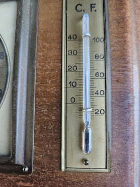 Mooi jaren 50 barometer en thermometer in werkende staat...