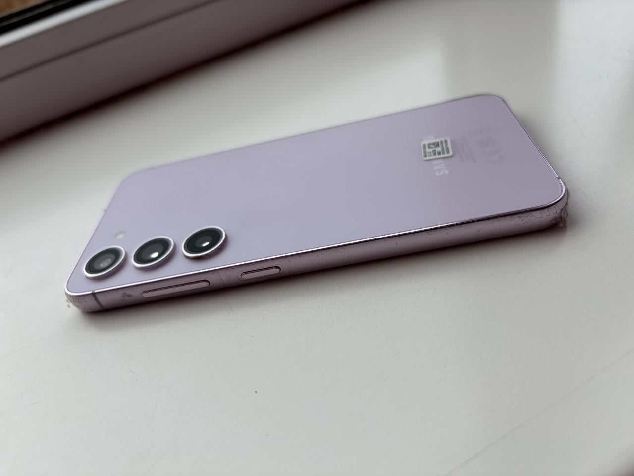 Samsung licht roze/paars 23 Z.G.A.N.
